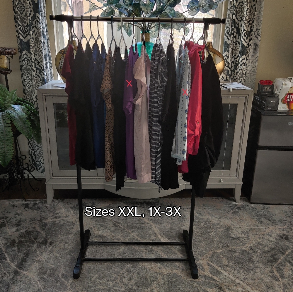USED Women Blouses & Tops